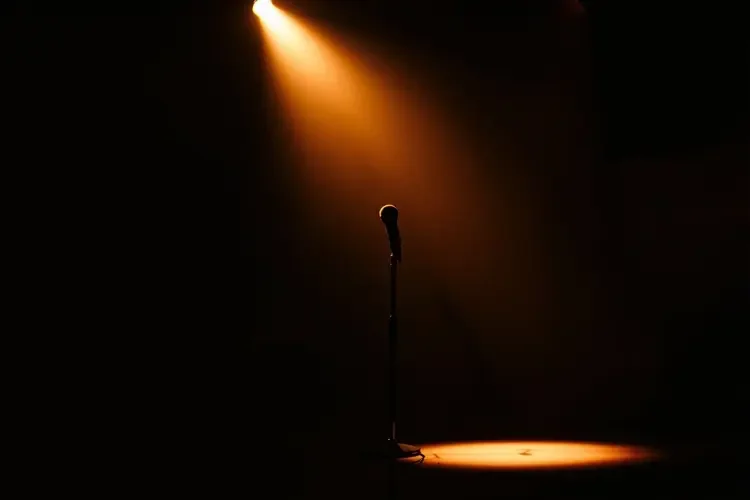 顾云帆演唱会被指假唱,主办方公布实时音轨自证 - 吃瓜91 顾云帆演唱会被指假唱,主办方公布实时音轨自证
